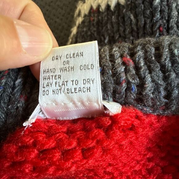 Susann D Nordic sweater womens size large red gray holidays skiing lodge winter - Picture 8 of 10